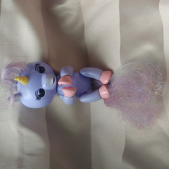 3/$20 My Little Pony, Fingerling Baby and Zoomer Zupps - Picture 6 of 10